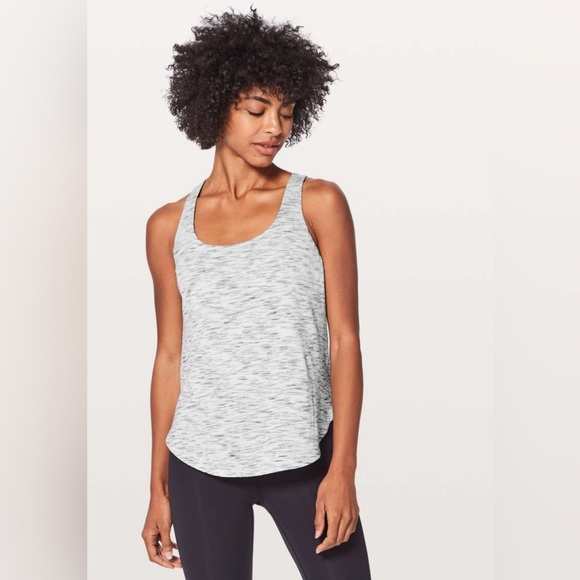 Lululemon🍋 Free To Be Serene Tank Tiger Space Dye Black White/Deep Coal Size 8 - Picture 4 of 13